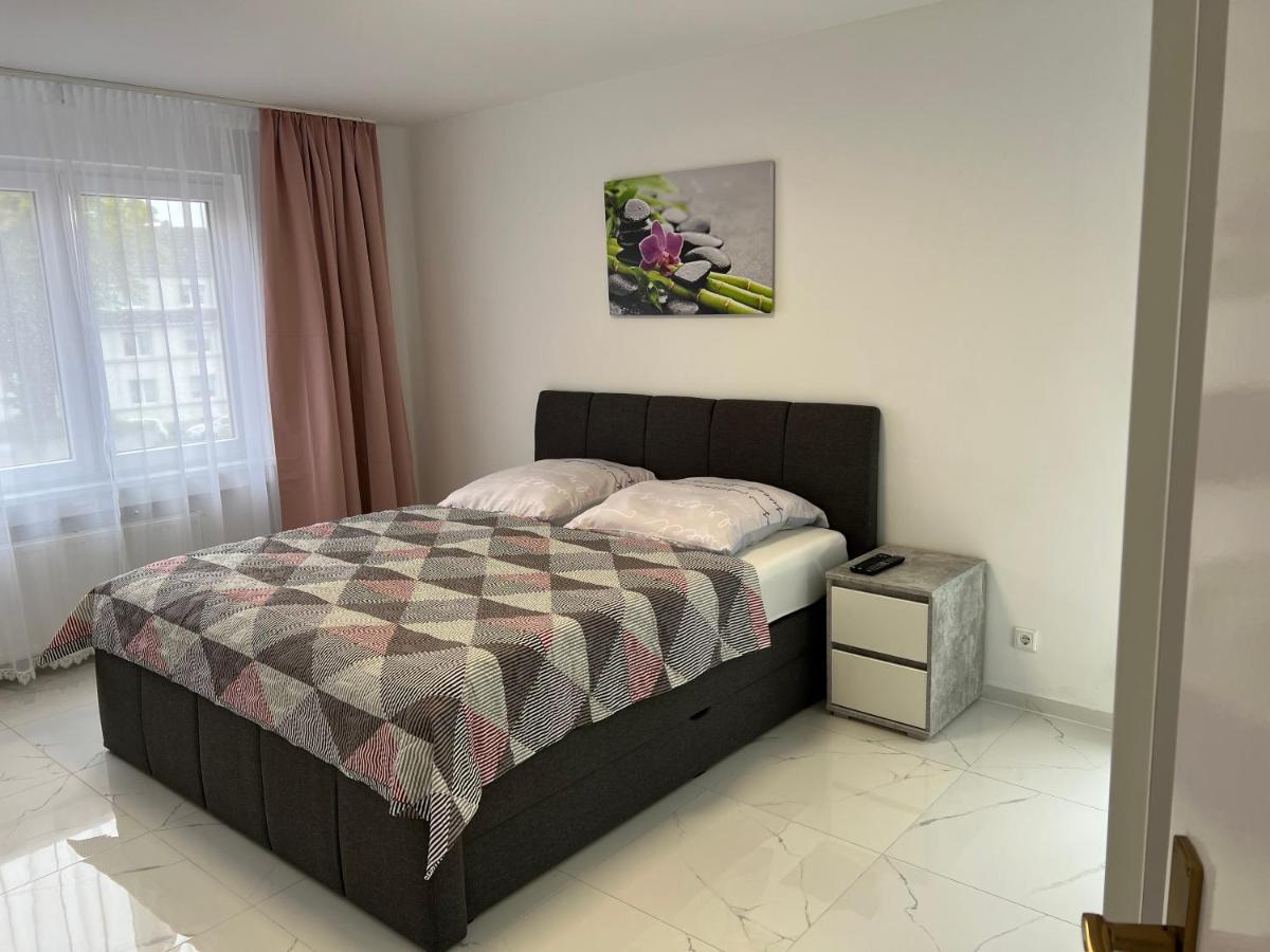 Wunderschoene Ferienwohnung In Solingen-Mitte Exterior foto